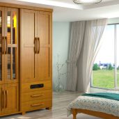 A Finestra é está entre as principais fábricas de móveis em madeira maciça